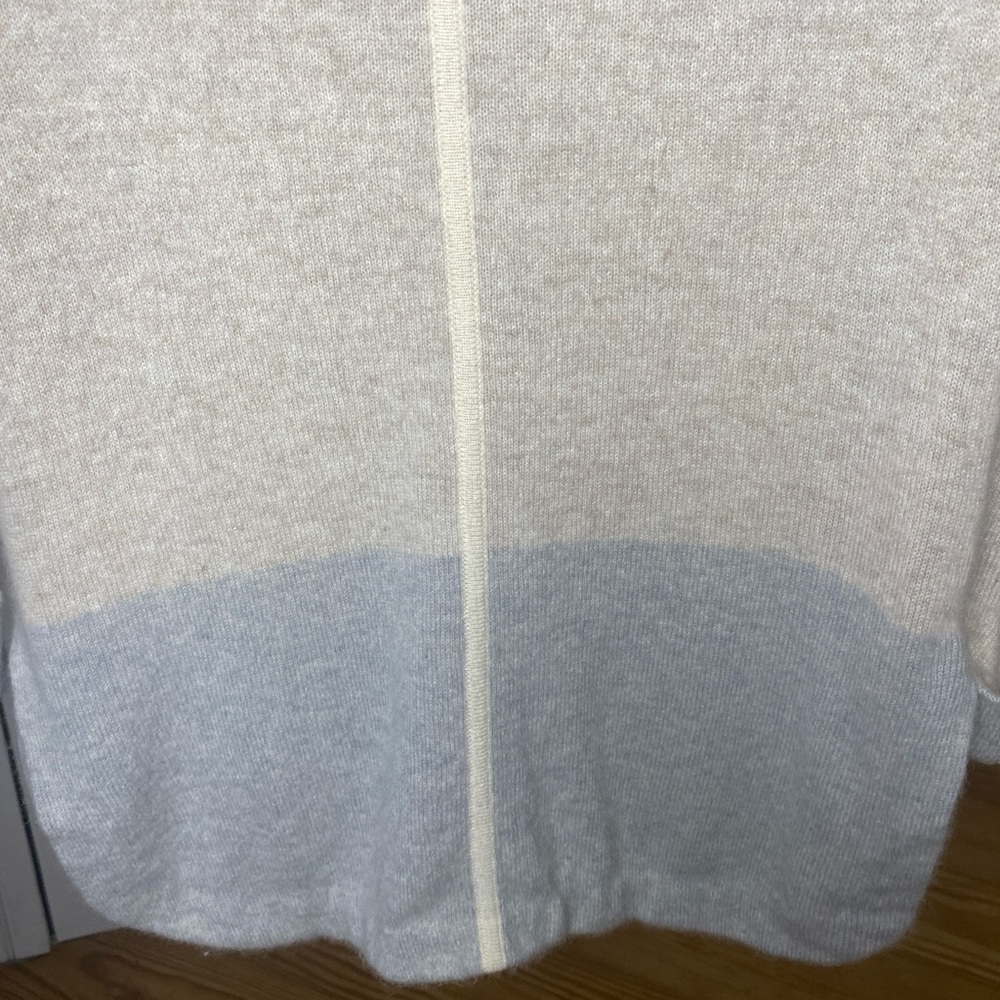 White + Warren Powder Blue and Cream 100% Cashmere Pullover Sweater Size S - Picture 10 of 12